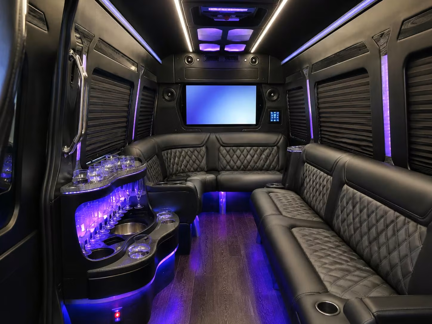 airport shuttle services between thornton and denver international airport